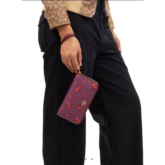 New Coach CM999 Long Zip Around Wallet Country Floral Print Deep Berry - Picture 3 of 4